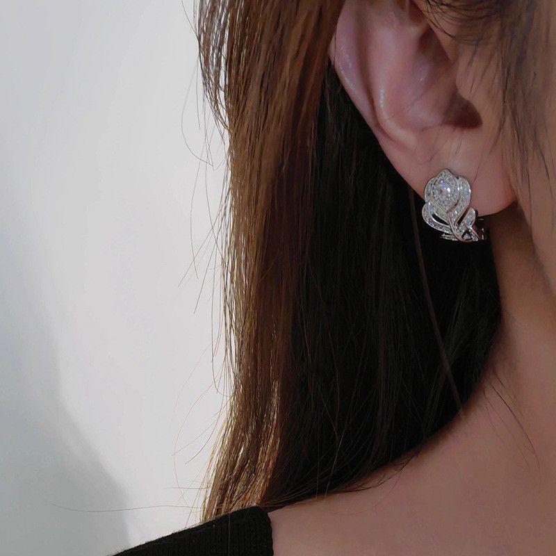 Серьги-пусеты «Ажурный лепесток» CJR56578 Серьги-пусеты «Ажурный лепесток» CJR56578