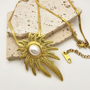 Золотистая цепочка с солнцем и жемчугом CJN45287 Золотистая цепочка с солнцем и жемчугом CJN45287