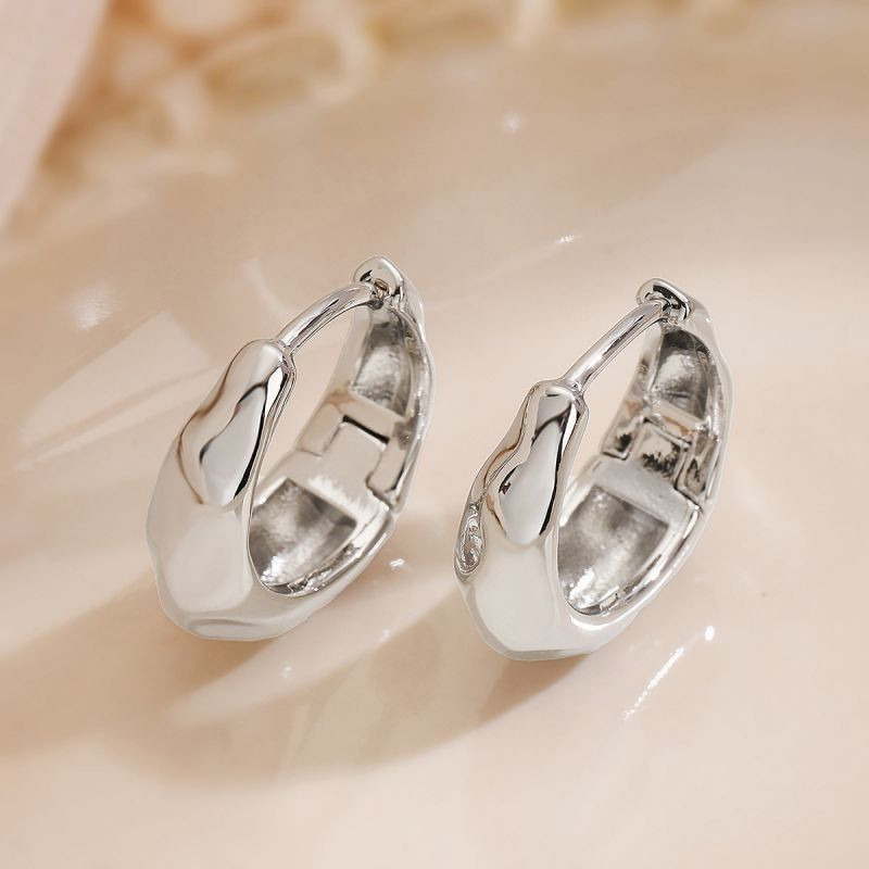 Лаконичные объемные серьги-кольца CJL20515 Лаконичные объемные серьги-кольца CJL20515