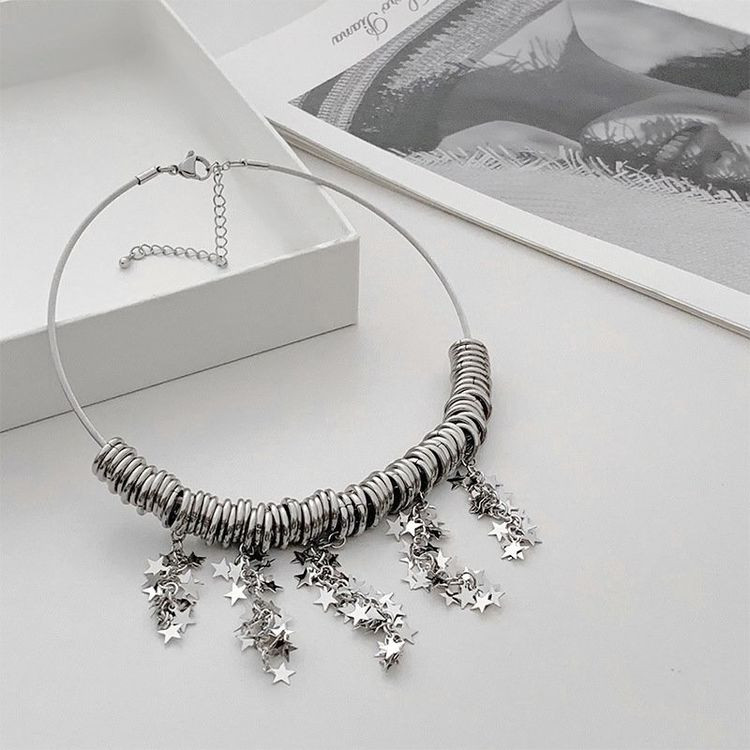 Жесткое колье многослойное с подвесками в стиле этно J11241CJJ