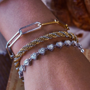 Браслет-цепочка с крупными звеньями и кристальной дорожкой CJR63181