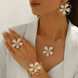 Комплект бижутерии CJN93642