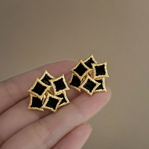 Стильные серьги-пусеты Контрастная геометрия Черные ромбы CJG56741