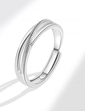 Двойное перекрещенное кольцо с алмазной гранью M19157