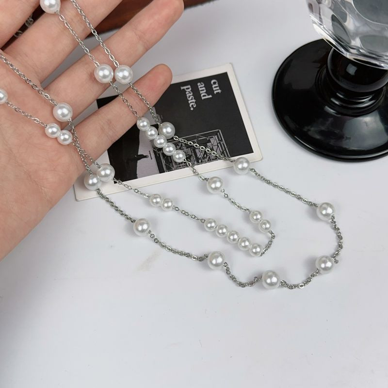 Многослойная серебристая цепочка с жемчужными подвесками CJL19601