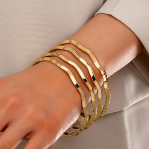 Браслет жесткий многоярусный из четырех тонких линий CJM14408 Браслет жесткий многоярусный из четырех тонких линий CJM14408