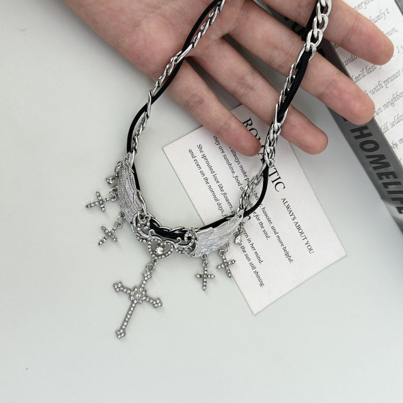 Кожаное колье с крестом и крыльями CJZ43984