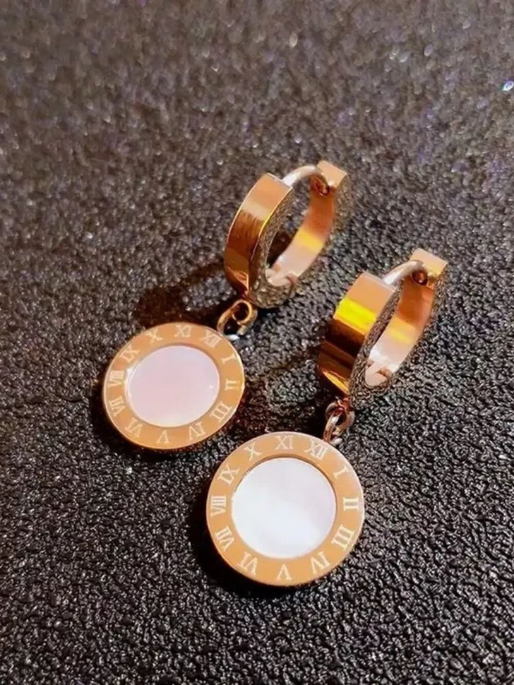 Серьги стальные с напылением золотом круг цифры J10155CJJ