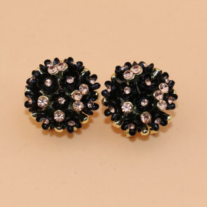 Золотистые серьги-пусеты Гроздь с черными кристаллами CJ25327 Золотистые серьги-пусеты Гроздь с черными кристаллами CJ25327