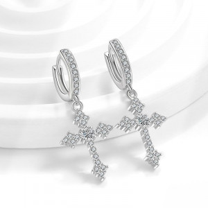 Серебристые серьги с крестом из циркона CJX78845 Серебристые серьги с крестом из циркона CJX78845