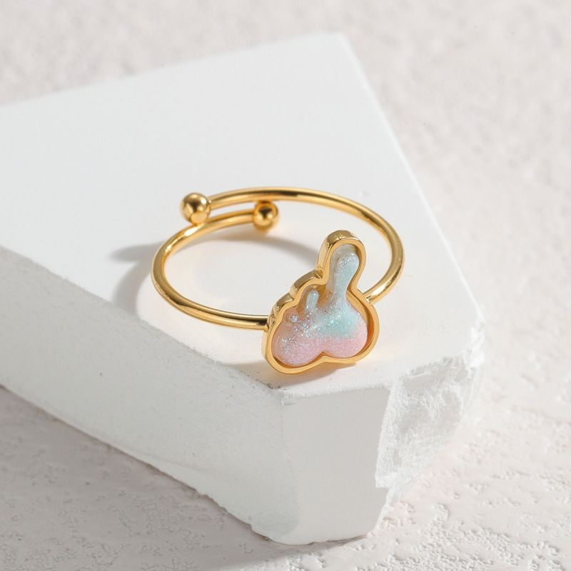 Кольцо из золотистого металла с перламутровым медведем CJG37167