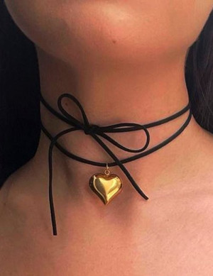 Чокер из двойного шнурка с объемной подвеской-сердцем M14821 Чокер из двойного шнурка с объемной подвеской-сердцем M14821