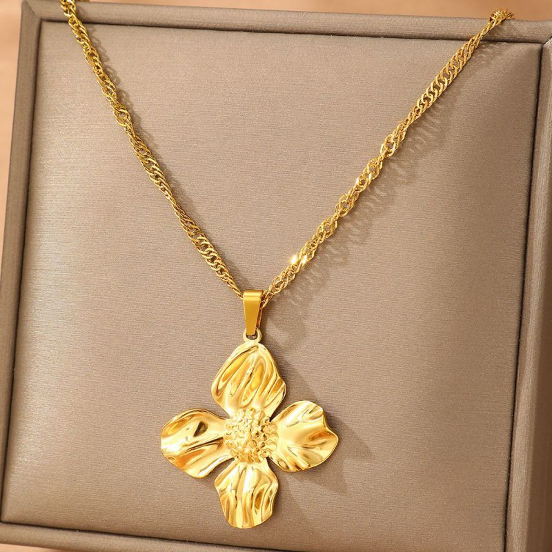 Золотистая цепочка с объемным цветком CJL77565