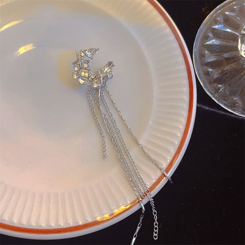 Кафф с кристаллами и длинными цепочками 1DNS11119CJJ Кафф с кристаллами и длинными цепочками 1DNS11119CJJ