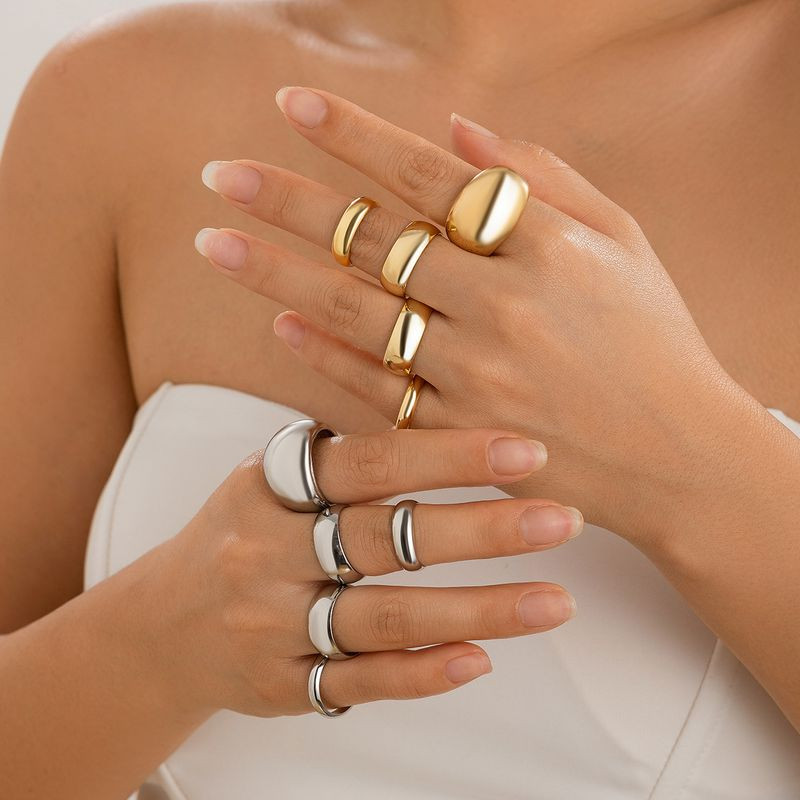 Сет серебристых колец минималистичного дизайна 1J11864CJJ