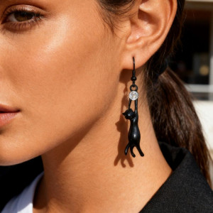 Серьги Висячие Кошка с кристаллом CJR81395 Серьги Висячие Кошка с кристаллом CJR81395