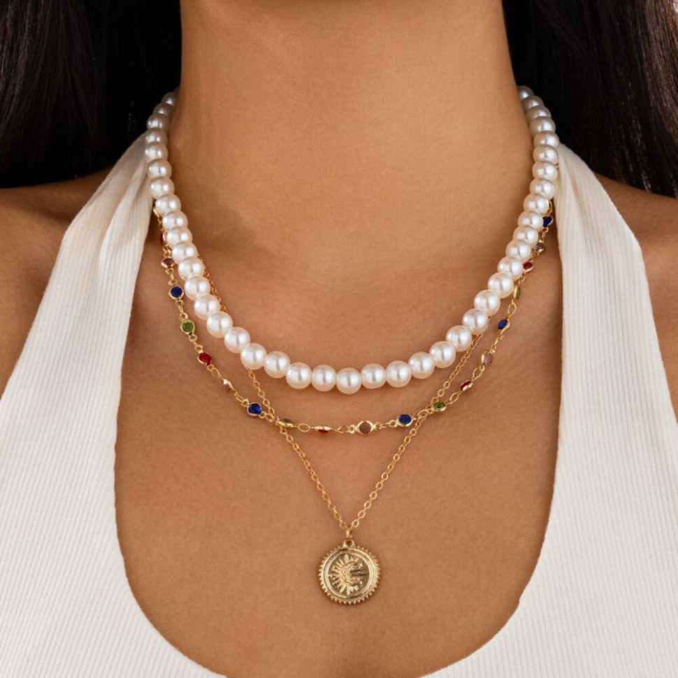 Многослойный сет из жемчужного чокера и цепочек с монетой CJH22176