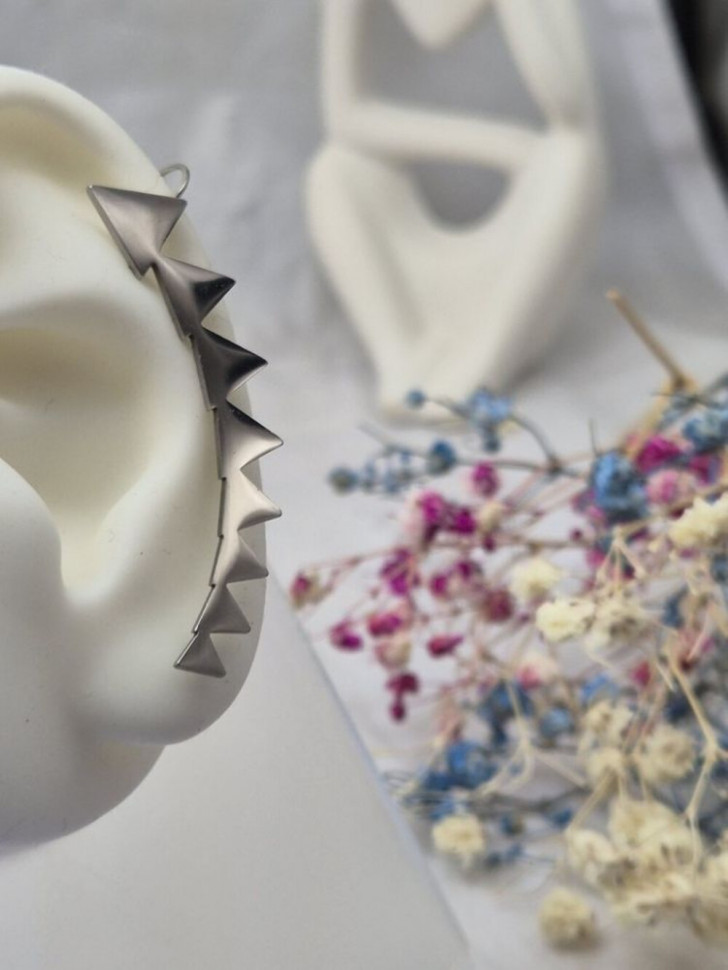 Геометрический кафф Шипы 1J11033CJJ Геометрический кафф Шипы 1J11033CJJ