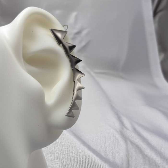 Геометрический кафф Шипы 1J11033CJJ Геометрический кафф Шипы 1J11033CJJ