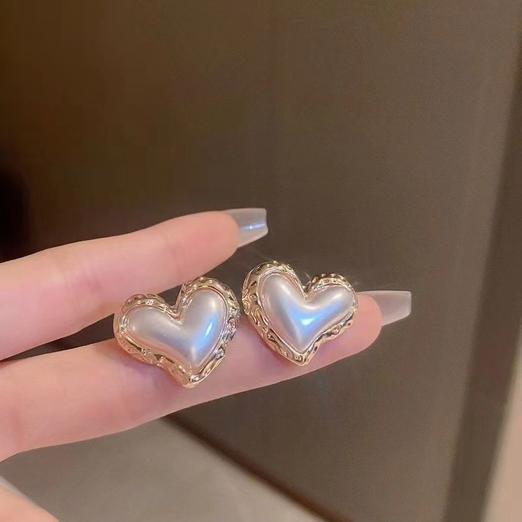 Серьги гвоздики из стали сердце с напылением золотом J11490CJJ