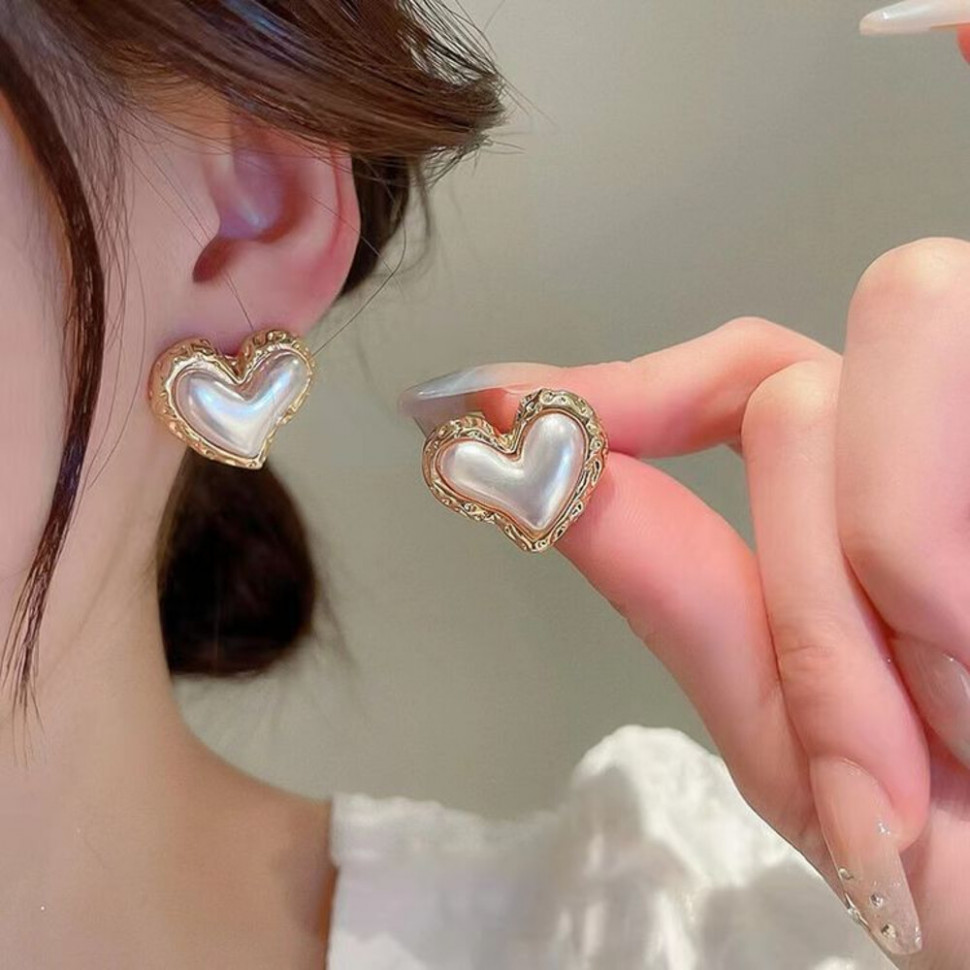 Серьги гвоздики из стали сердце с напылением золотом J11490CJJ
