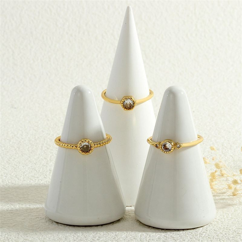 Тонкое разомкнутое кольцо с эмалевым талисманом в форме глаза CJG67707