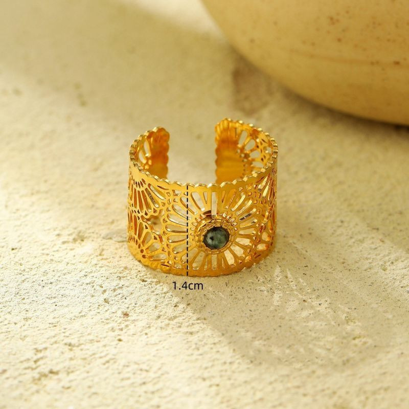 Многоярусное кольцо с зеленым камнем CJN89837