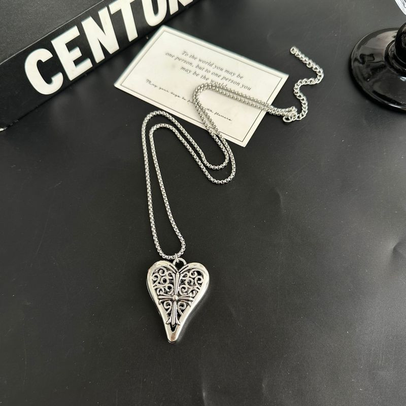 Серебряное колье с сердцем CJZ44007