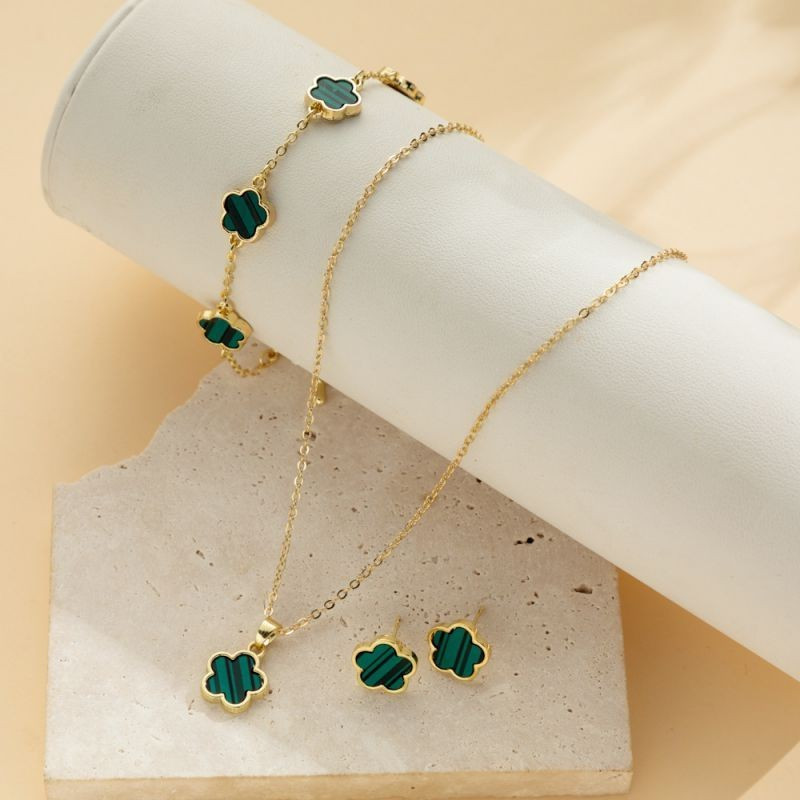 Серьги-гвоздики CJG31042 Серьги-гвоздики CJG31042