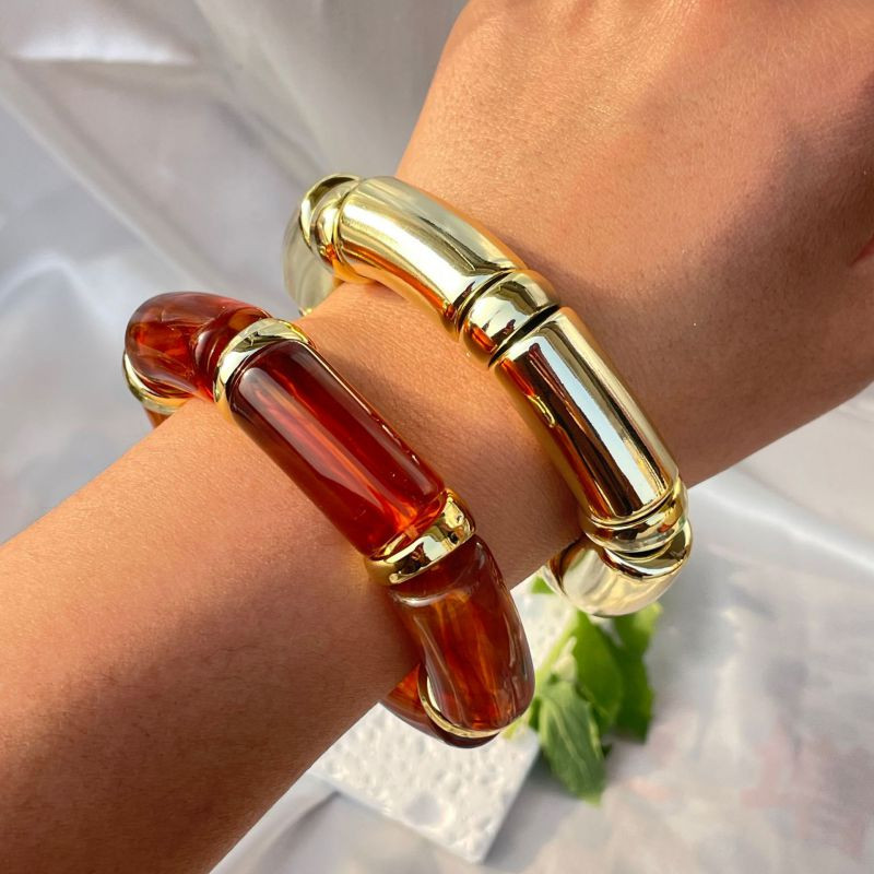 Браслет жесткий трубчатый с сегментами под мрамор CJR57273