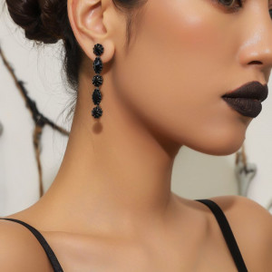 Длинные серьги пусеты из черных глянцевых сфер CJJ20905