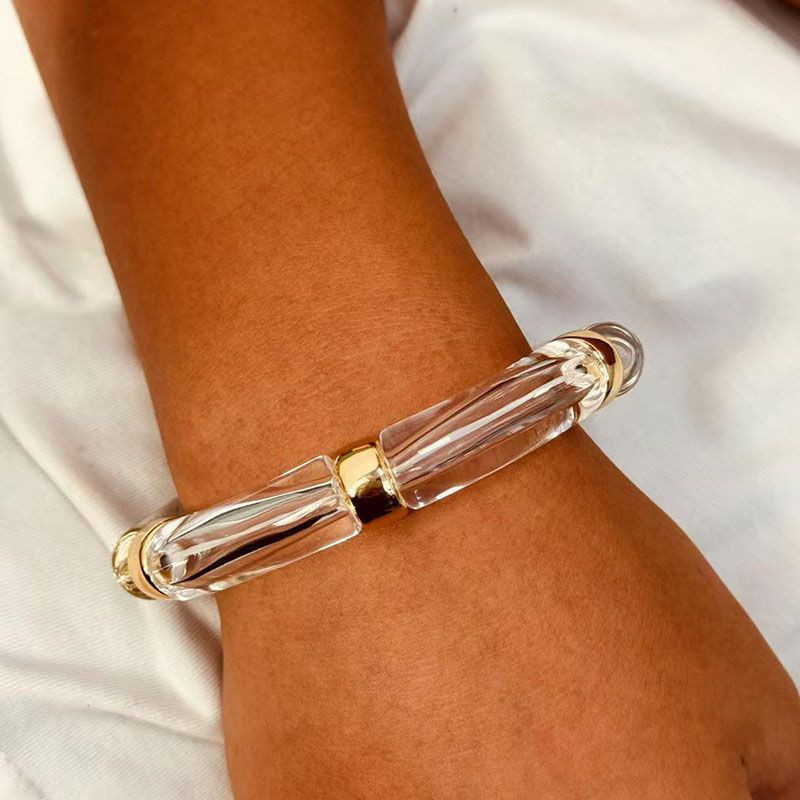 Жесткий браслет CJP93764