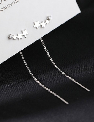 Серьги-пусеты со звездами и длинными нитями U98231 Серьги-пусеты со звездами и длинными нитями U98231
