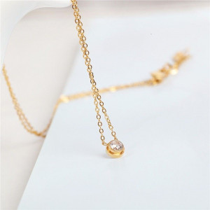 Тонкая золотистая цепочка с цилиндрическим кулоном CJG24830 Тонкая золотистая цепочка с цилиндрическим кулоном CJG24830
