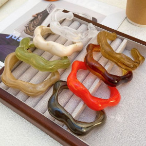 Браслет жесткий волнообразный из цветного полимера CJM62475 Браслет жесткий волнообразный из цветного полимера CJM62475