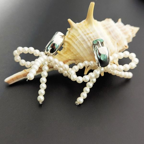 Серьги-кольца с жемчужными бантами CJL94411 Серьги-кольца с жемчужными бантами CJL94411