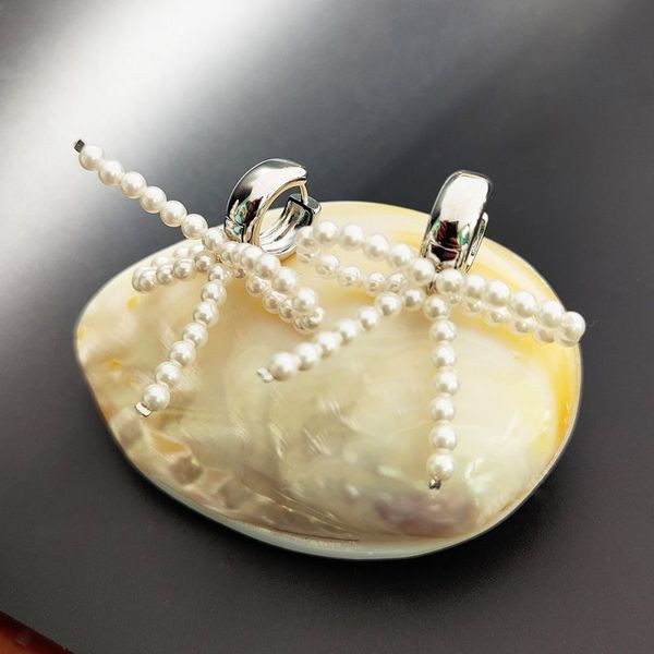 Серьги-кольца с жемчужными бантами CJL94411 Серьги-кольца с жемчужными бантами CJL94411