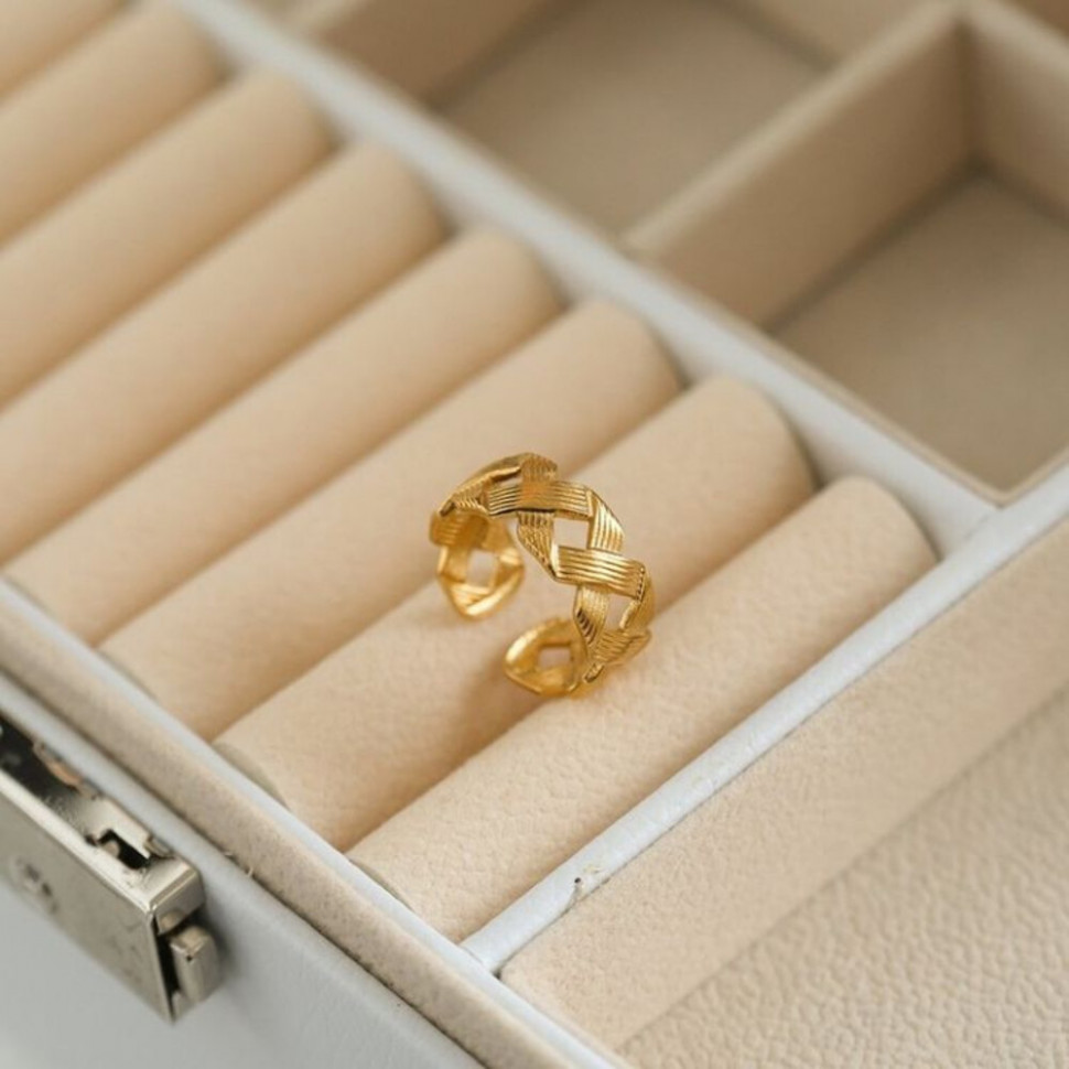 Кольцо медицинская сталь с напылением золотом J11167CJJ Кольцо медицинская сталь с напылением золотом J11167CJJ