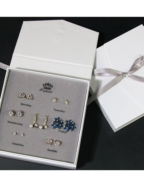 Коробка (15*15*3,5см) Z62779