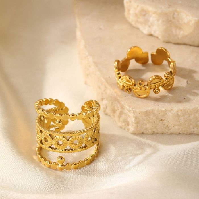 Тонкое стальное кольцо с подвеской в форме морской звезды CJM32773