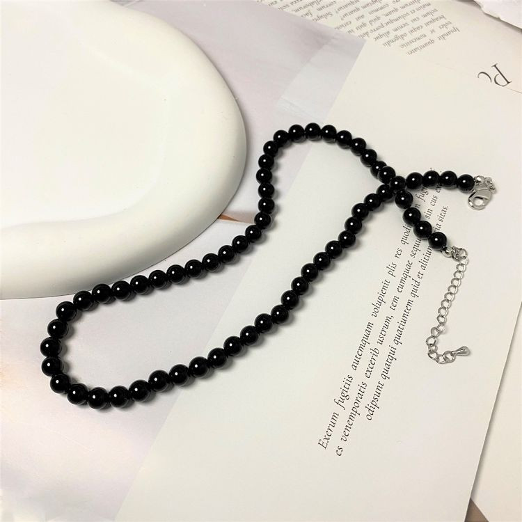 Лаконичные бусы из черного агата с серебристой фурнитурой J11261CJJ