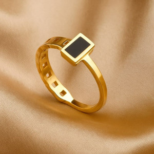 Кольцо медицинская сталь с напылением золотом J11169CJJ