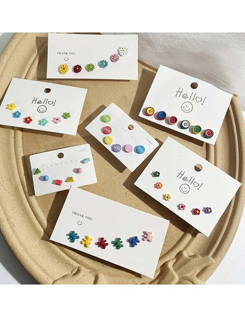 Набор нежных матовых пусет в форме маленьких сердечек Z60113