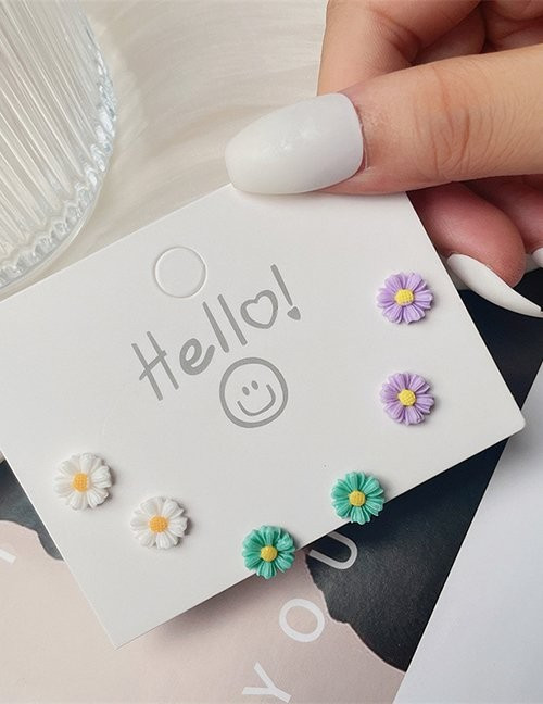 Набор нежных матовых пусет в форме маленьких сердечек Z60113