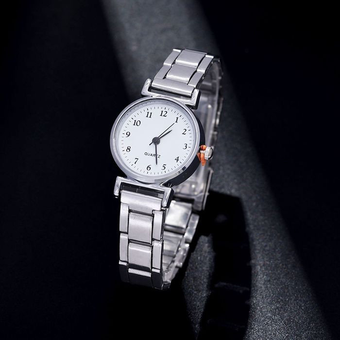 Женские часы CJM75407