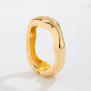 Браслет жесткий литой неправильной формы CJM15316 Браслет жесткий литой неправильной формы CJM15316