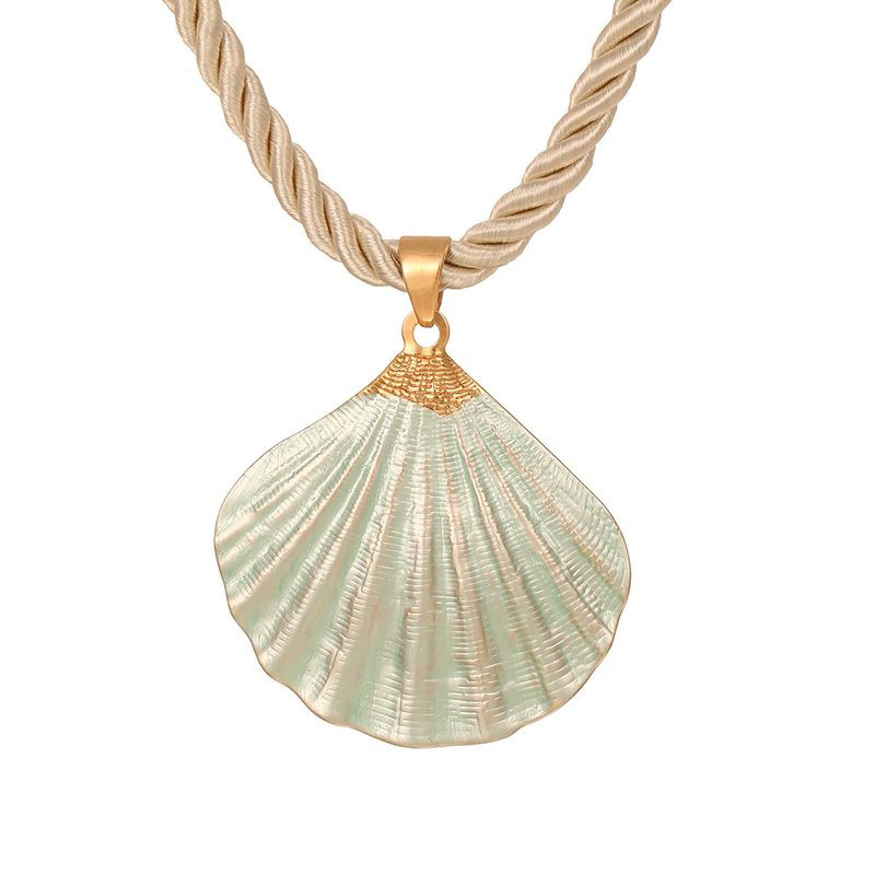 Цепочка с крупной подвеской в форме цветной ракушки CJM18775