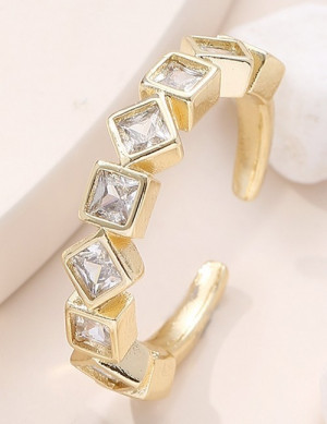 Геометрическое кольцо с ромбовидными вставками U82153