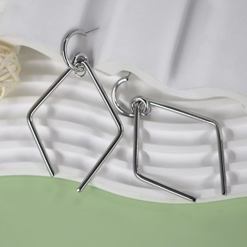 Геометрические серьги-подвески в форме ромбов CJH55889