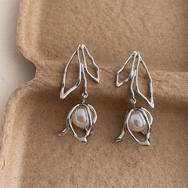 Ажурные серьги пусеты в форме бутонов тюльпанов CJL14750